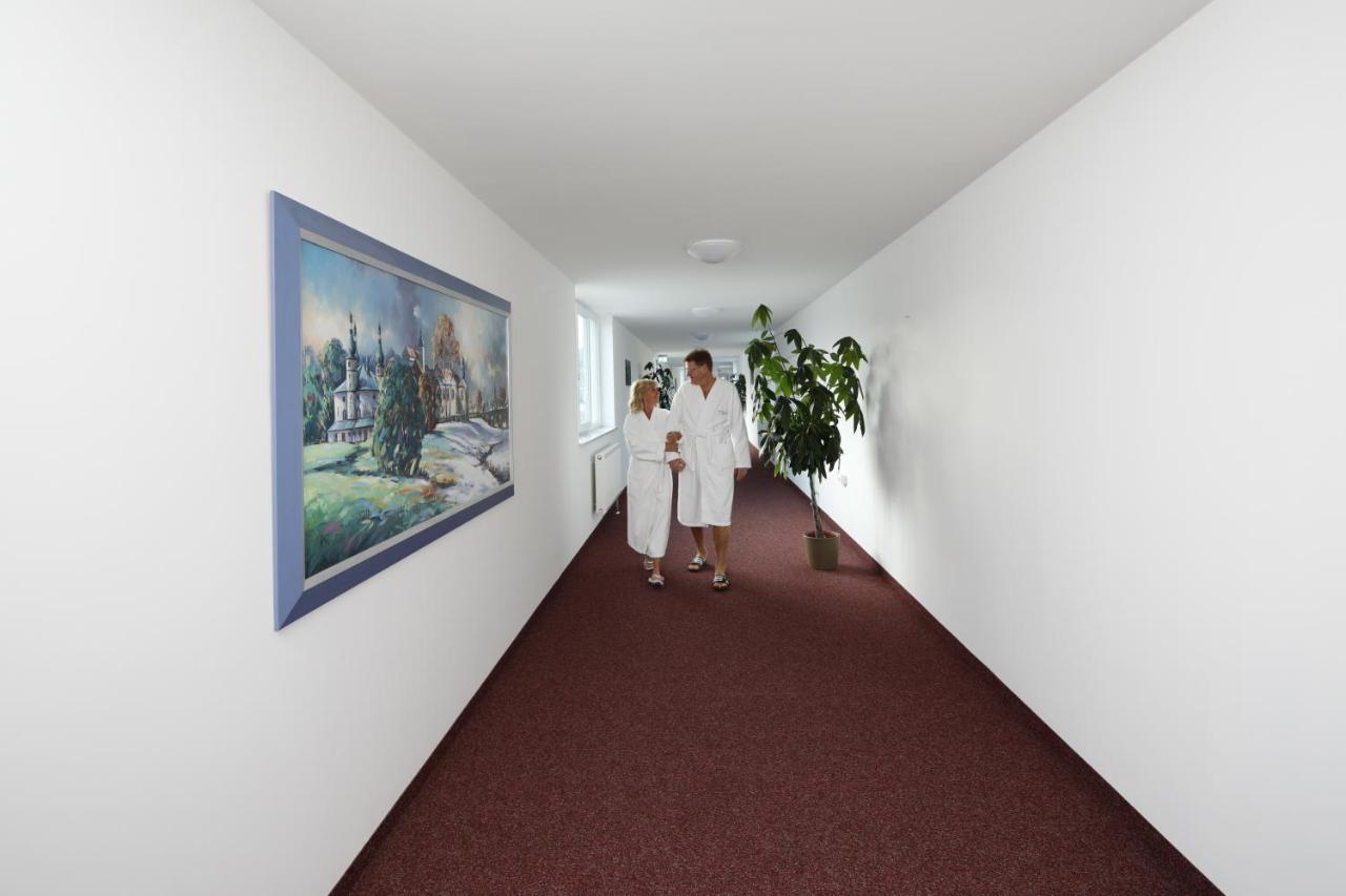 Appartement-Hotel Sibyllenbad Neualbenreuth Bagian luar foto