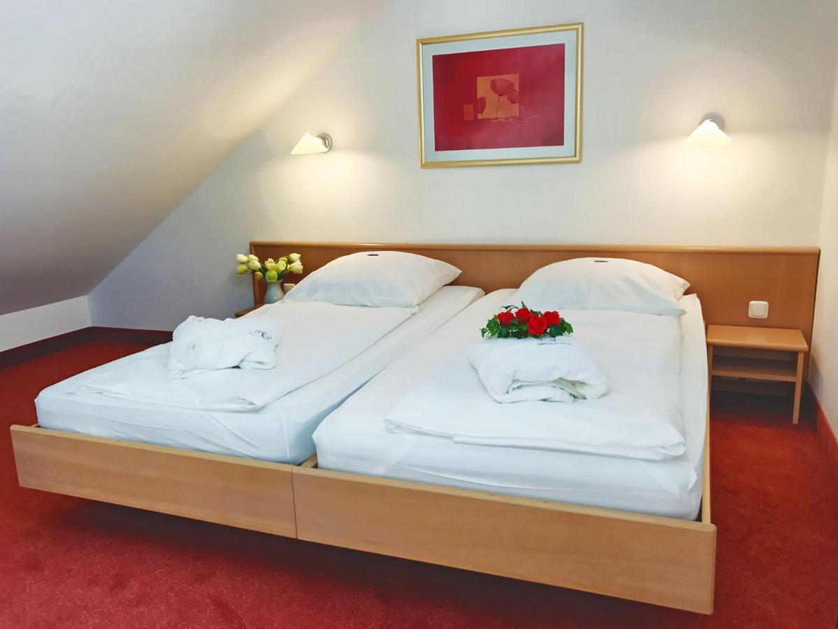 Appartement-Hotel Sibyllenbad Neualbenreuth Bagian luar foto